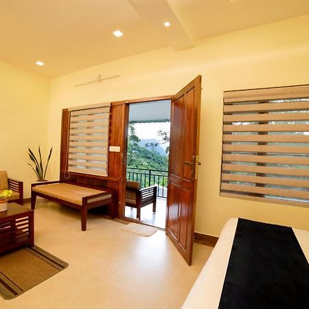 Golden Fern Resort Kanthalloor Экстерьер фото