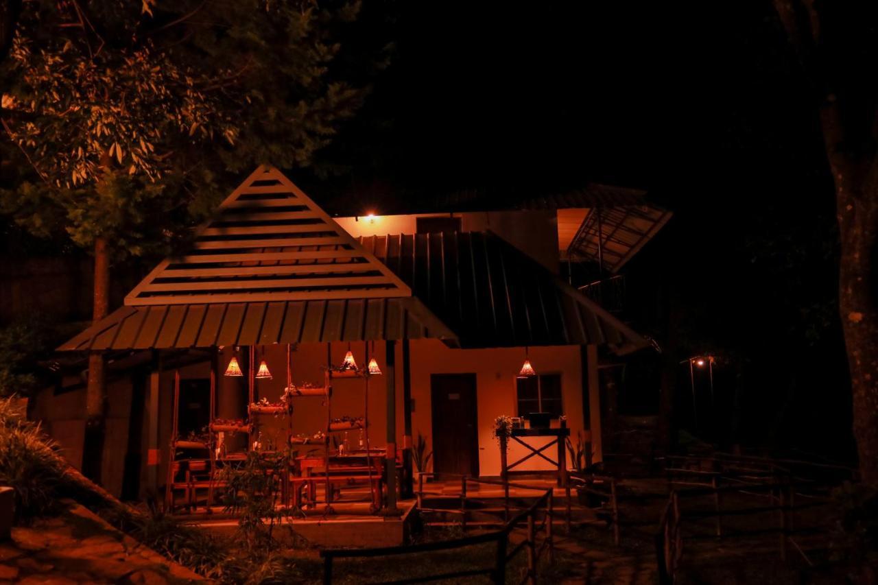 Golden Fern Resort Kanthalloor Экстерьер фото