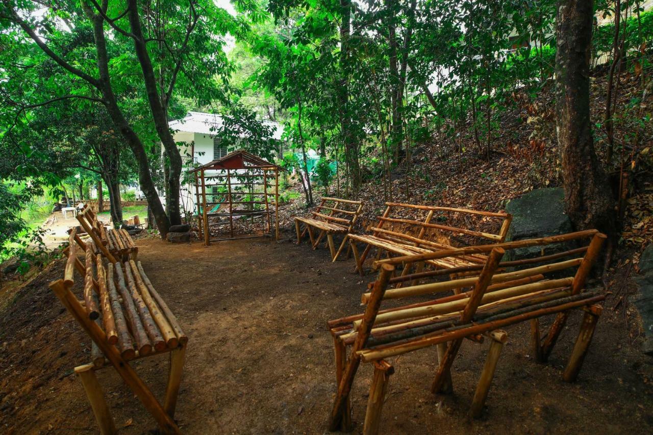 Golden Fern Resort Kanthalloor Экстерьер фото